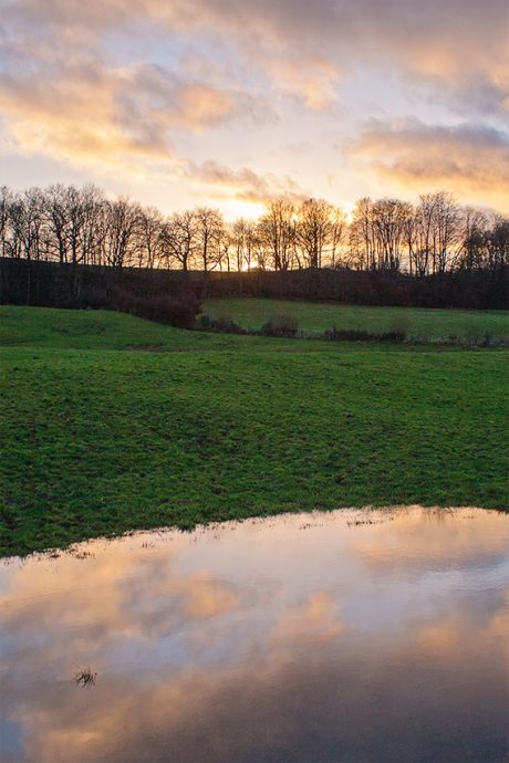 Couché de soleil et réflection