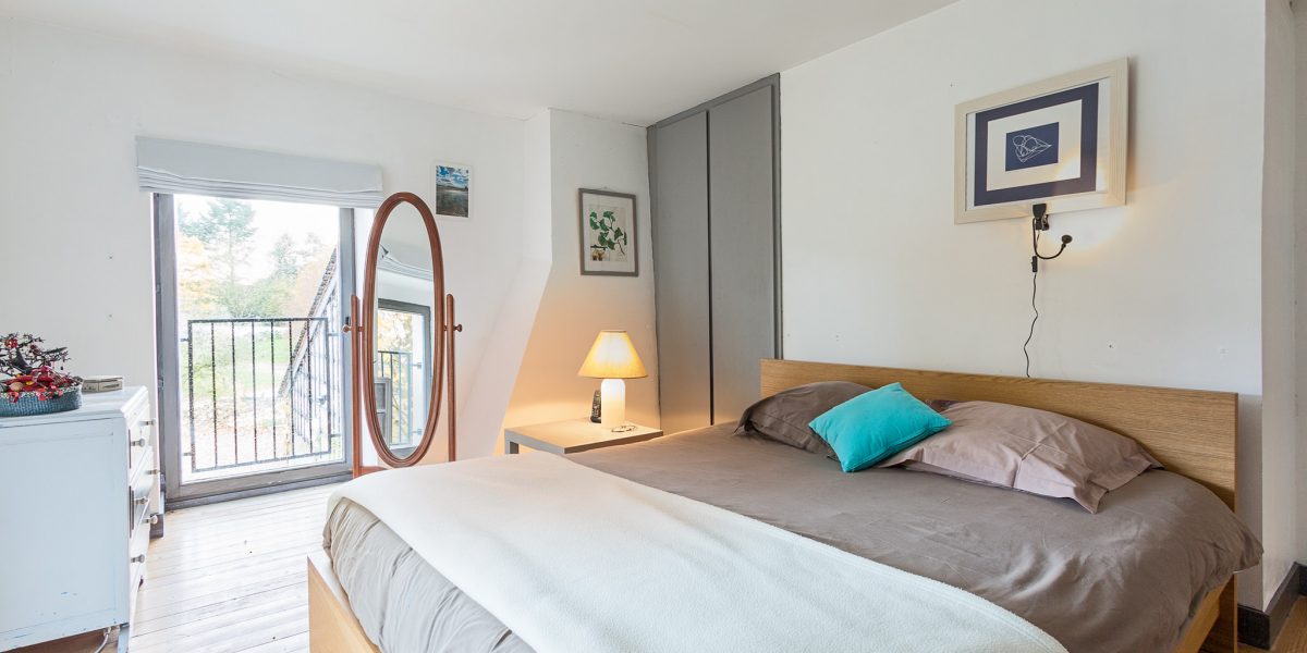 Chambre grise du gîte du Domaine de La Reculée